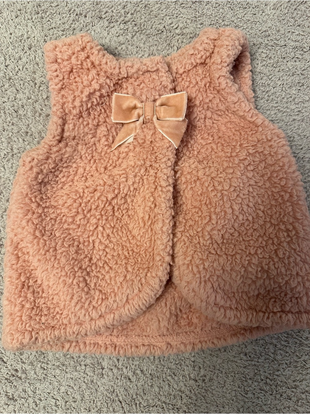🎀 Carter’s Just One You Pink Sherpa Bow Vest 18M